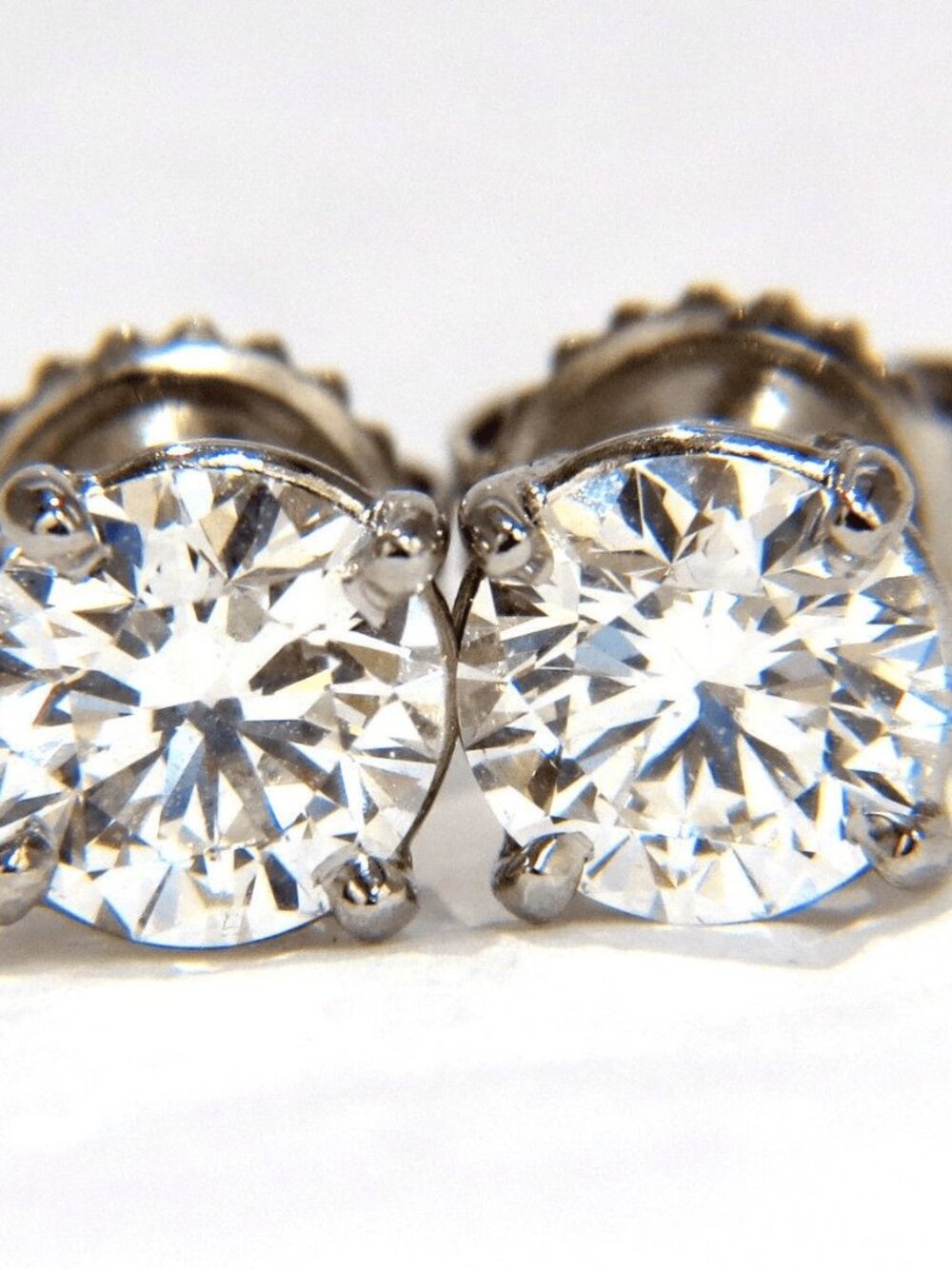 GIA 1.80CT NATURAL ROUND BRILLIANT DIAMOND STUD EARRINGS PLATINUM IDEAL*